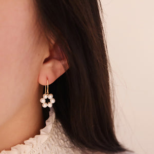 Pearl Flower Shape Drop Earring
